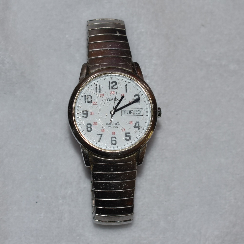 VTG SS Timex Indiglo Calendar Watch WR30 - Picture 6 of 8